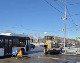 Сезонные работы по содержанию городских территорий проводят подрядные организации в столице Камчатки 0