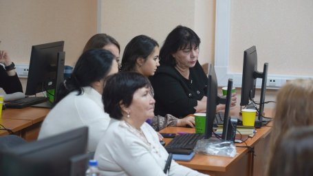 Образовательный интенсив по использованию нейросетей прошли сотрудники ЗАГС на Камчатке 0