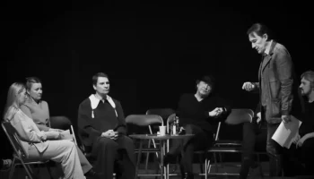 Спектакль &laquo;Ловушка&raquo; по пьесе французского классика к своему профессиональному празднику готовит театр на Камчатке