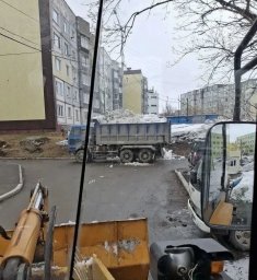 Подрядные организации продолжают работы по содержанию городских территорий в Петропавловске-Камчатском 0