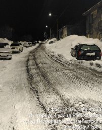 Расчистка и обработка проезжих частей пескосоляной смесью продолжаются в Петропавловске-Камчатском 2