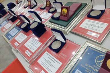 На Камчатке наградили 18 победителей конкурса «Знак Качества XXI века» 3